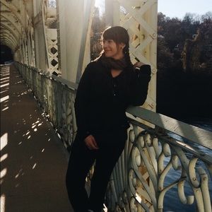 Meet your Posher, Sara